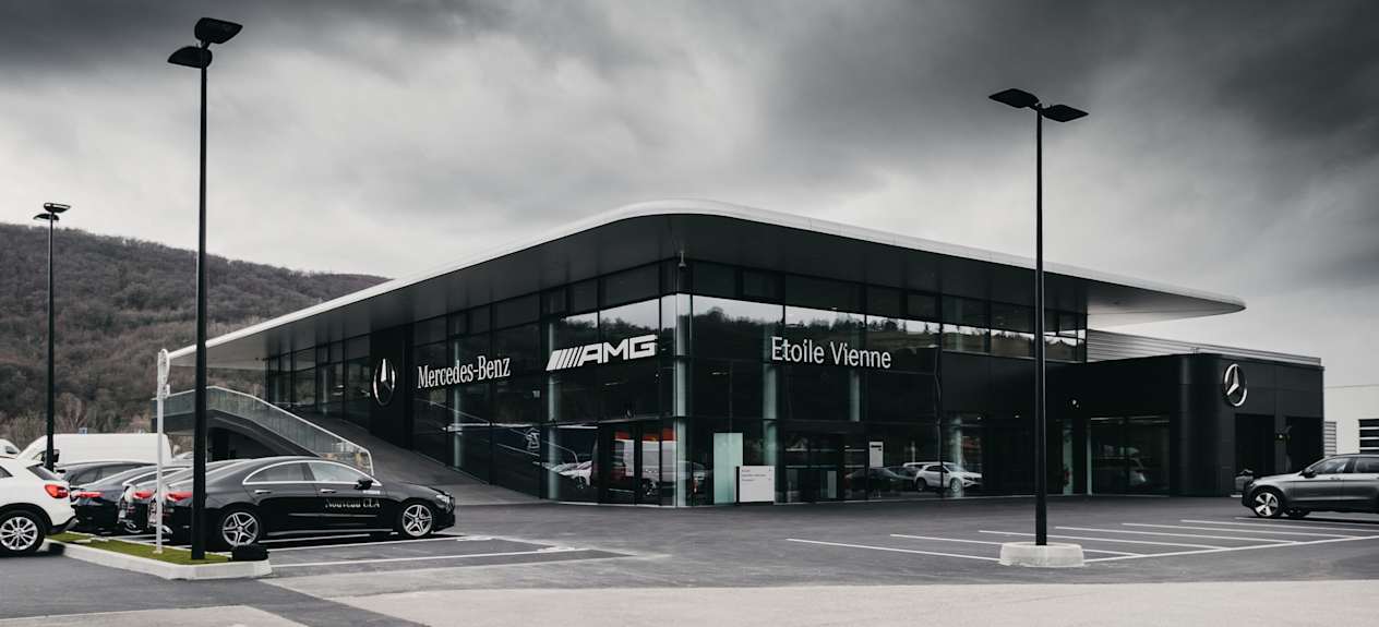 Vue extérieure Concession Mercedes-Benz Vienne