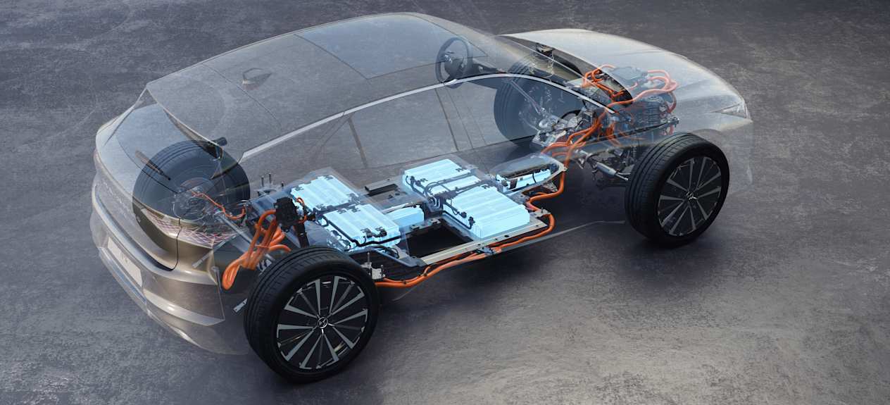 DS N°4 électrique 2025 : plateforme vue trois quarts arrière droit