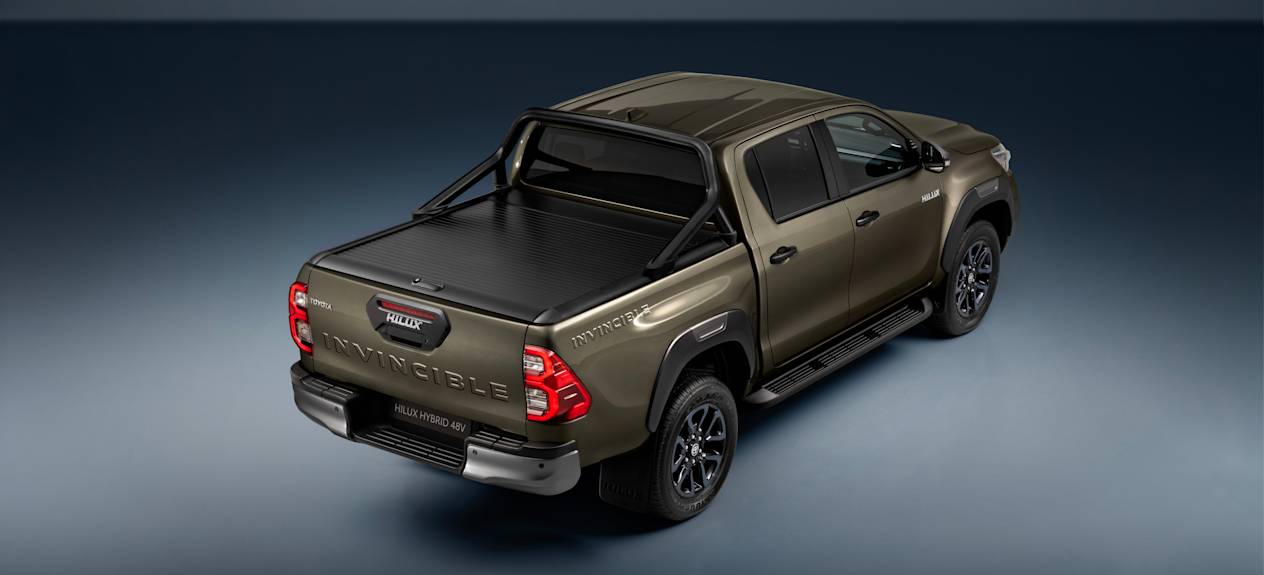 Toyota Hilux Hybrid 48V 2024 : couvre benne et ridelle fermés