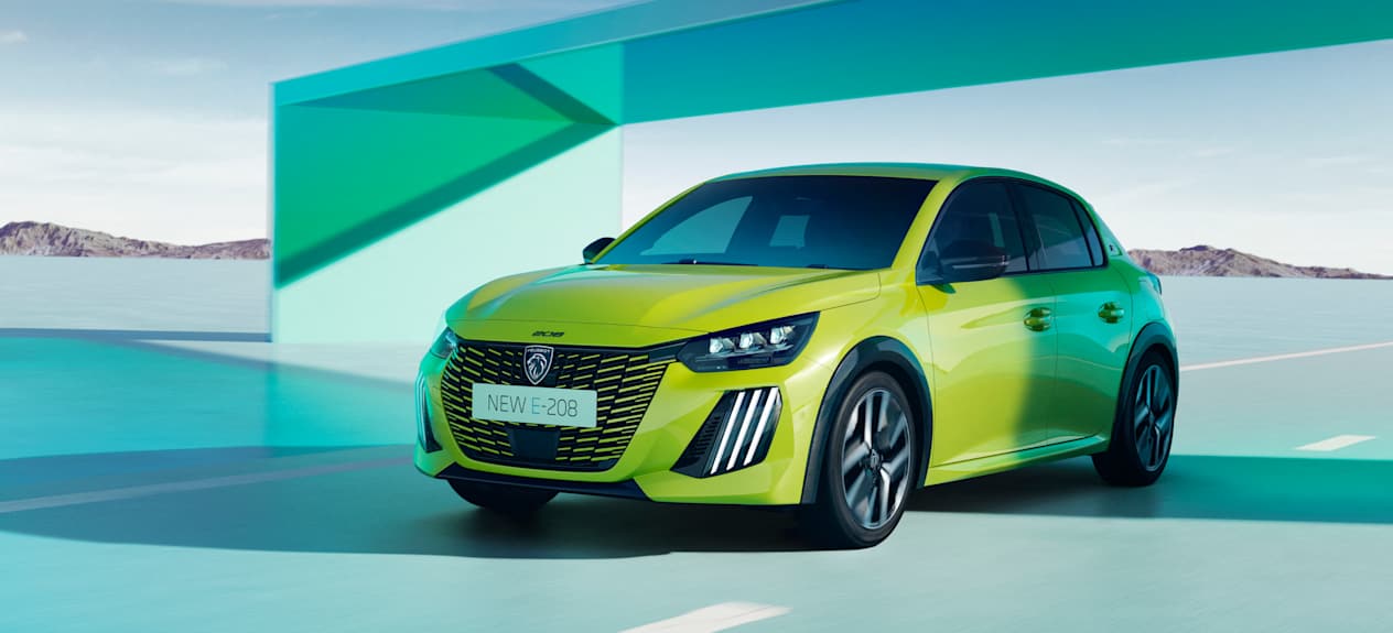 Peugeot 208 2023 : trois quarts avant gauche
