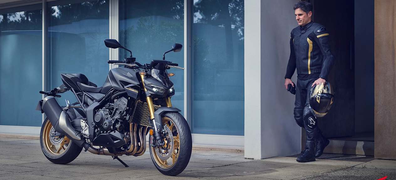 Honda CB 1000 Hornet avec pilote 
