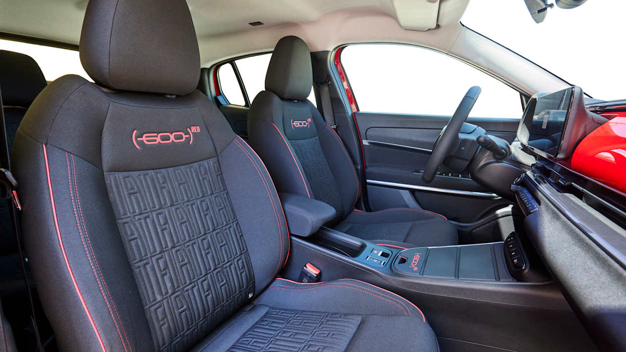 Fiat 600 Red : sièges avant