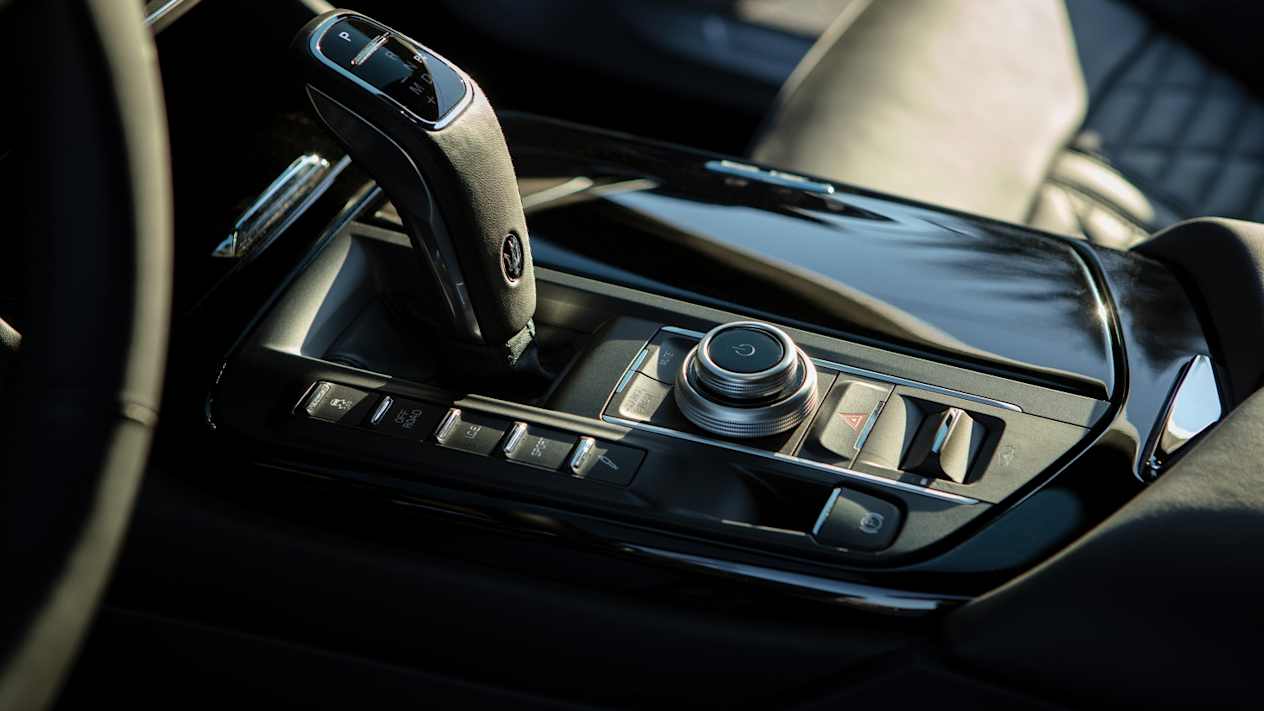 Maserati Levante console centrale