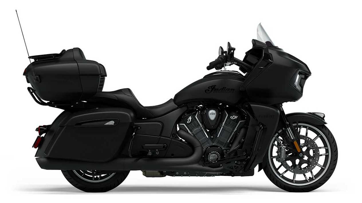 Indian Pursuit dark horse black smoke