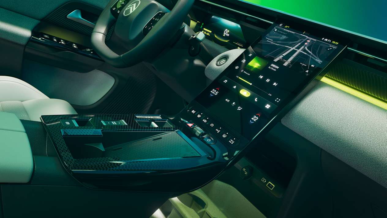 Citroën C5 Aircross 2025 : détail écran tactile et planche de bord