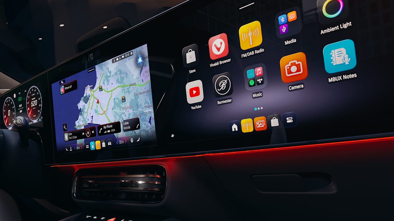Mercedes CLA 2025 : détail écrans tactiles