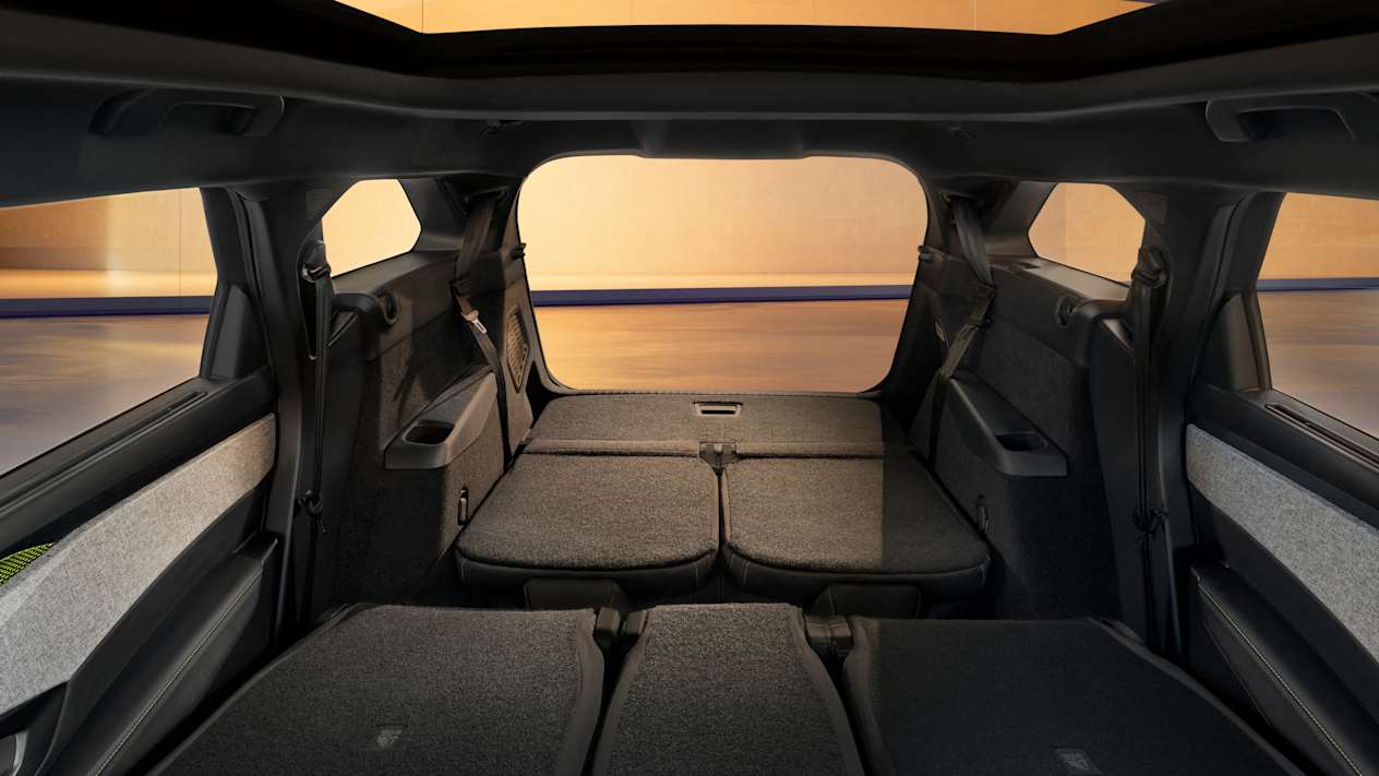 Peugeot 5008 2024 : coffre sièges rabattus