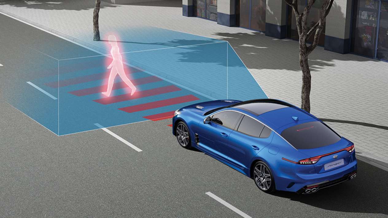 Kia Stinger 2021 : Freinage d'urgence automatique avec détection de piéton