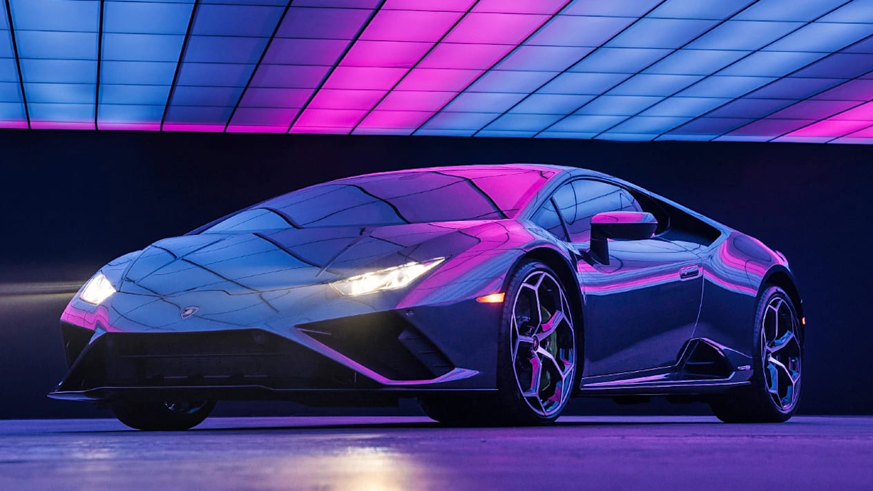 LADY GAGA AND LAMBORGHINI: A HURACÁN EVO RWD FOR CHARITY