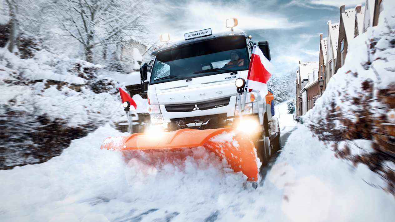 Fuso Canter chasse-neige