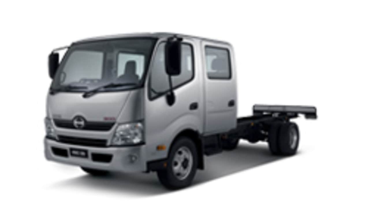 Hino 300 815 Crew Cab AT