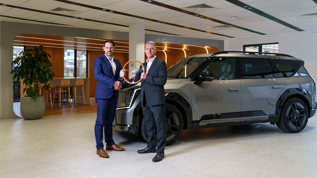 Kia EV9 Car of the Year award 2024