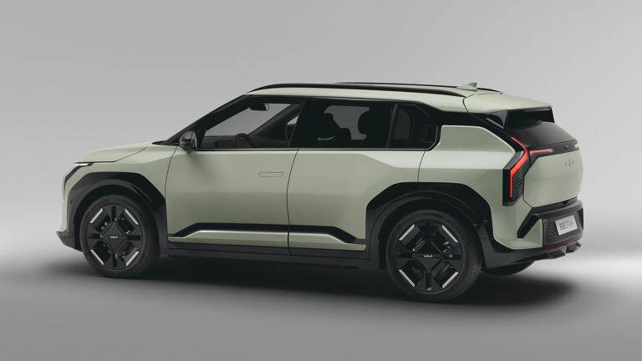 All new Kia Ev3