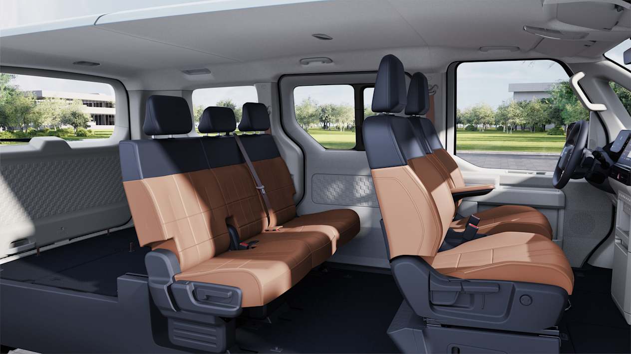 Kia PV5 Passenger 2025 : intérieur 5 places vu de profil