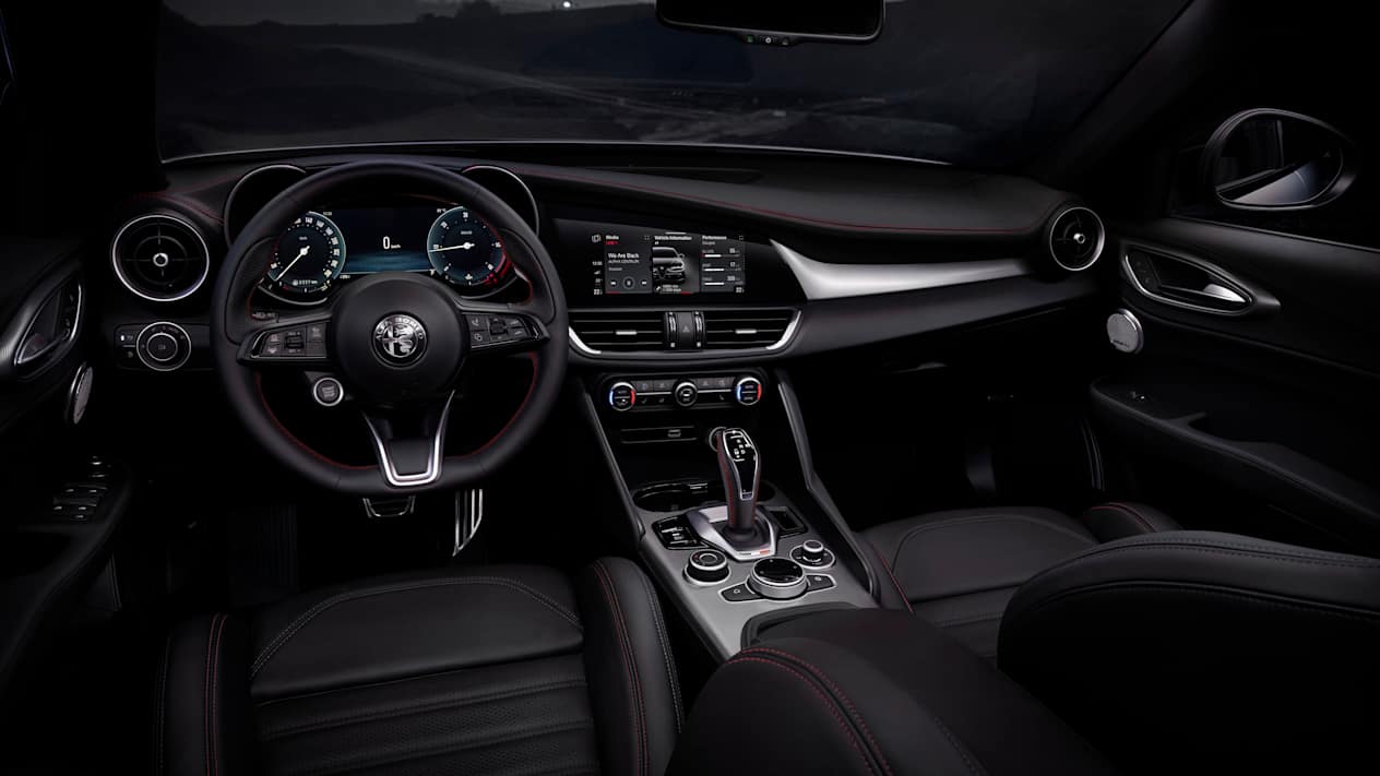 Alfa Romeo Giulia 2022 : Intérieur