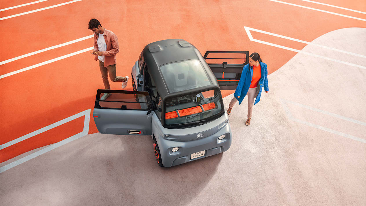 Citroën Ami : vue de dessus avec portes ouvertes