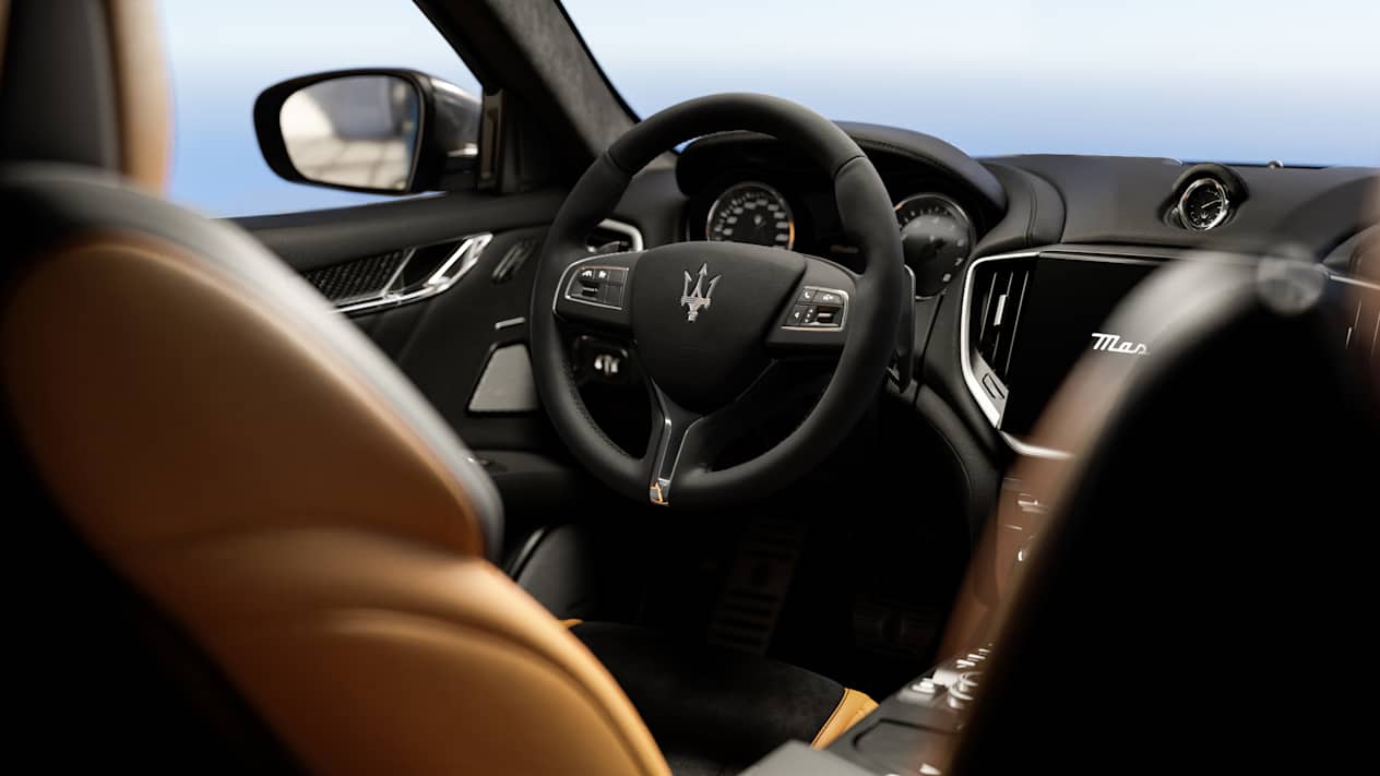 Maserati ghibli : volant
