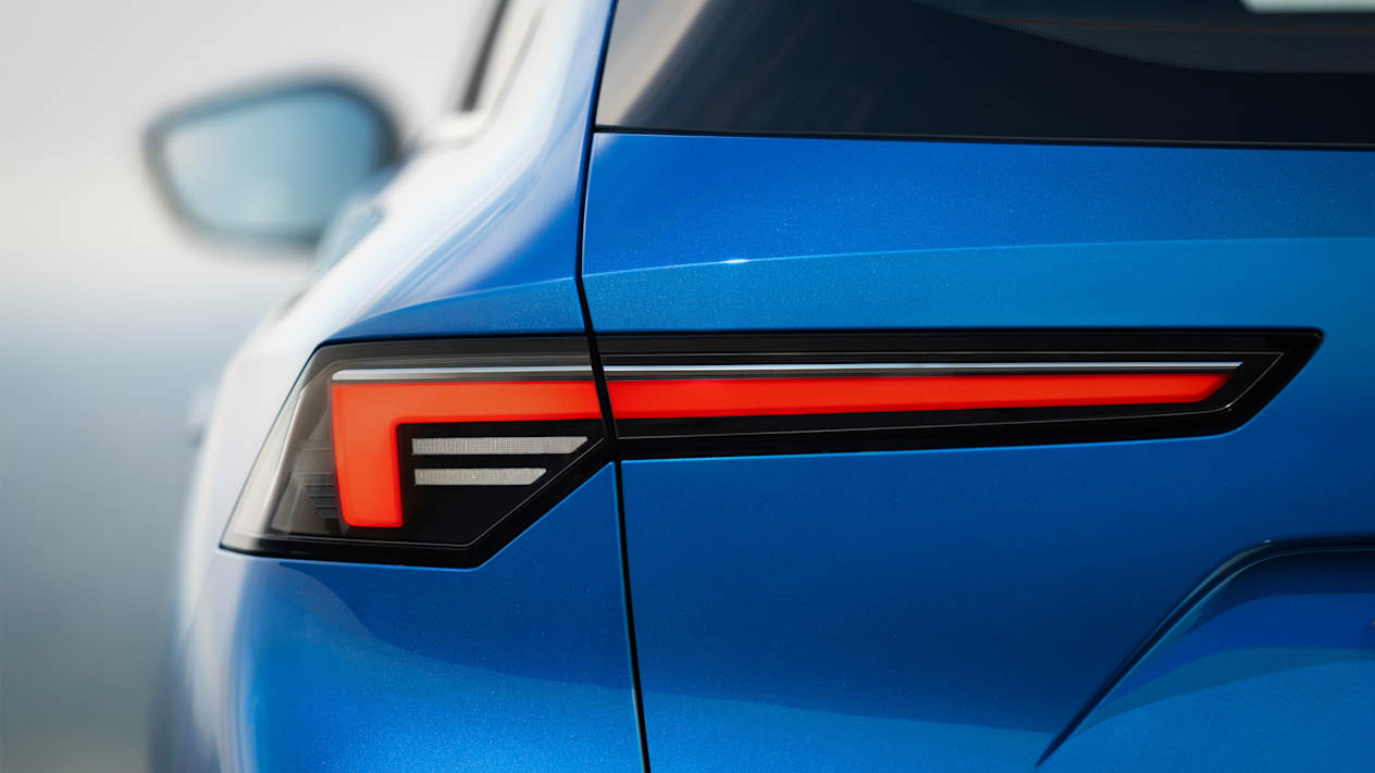 Opel Astra Sports Tourer 2022 : Gros plan feux gauche