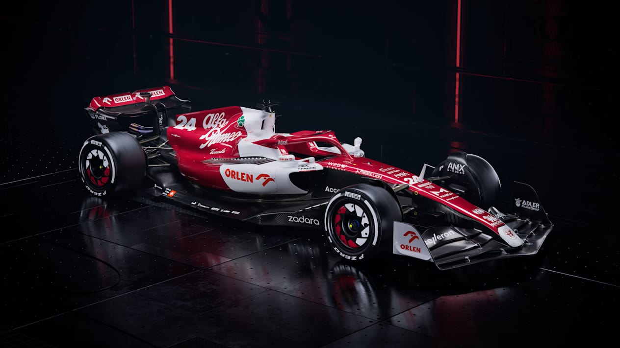 Alfa Romeo F1 C42 : Trois quart avant droit