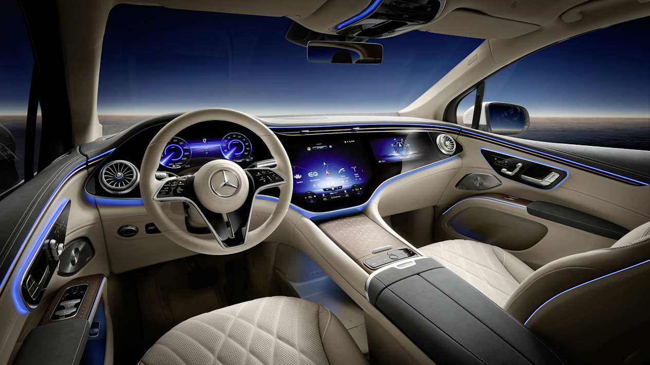 EQS SUV de Mercedes-EQ : Intérieur depuis le siège conducteur
