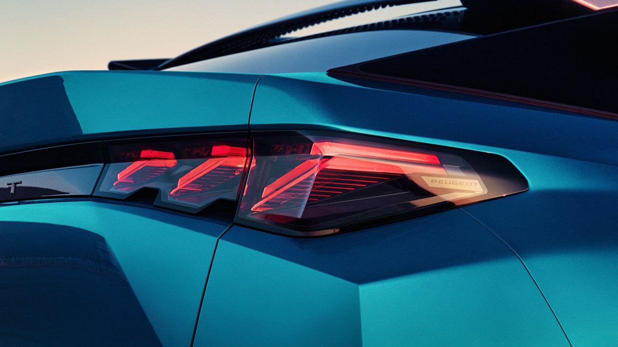 Peugeot 3008 2024 : détail feu arrière