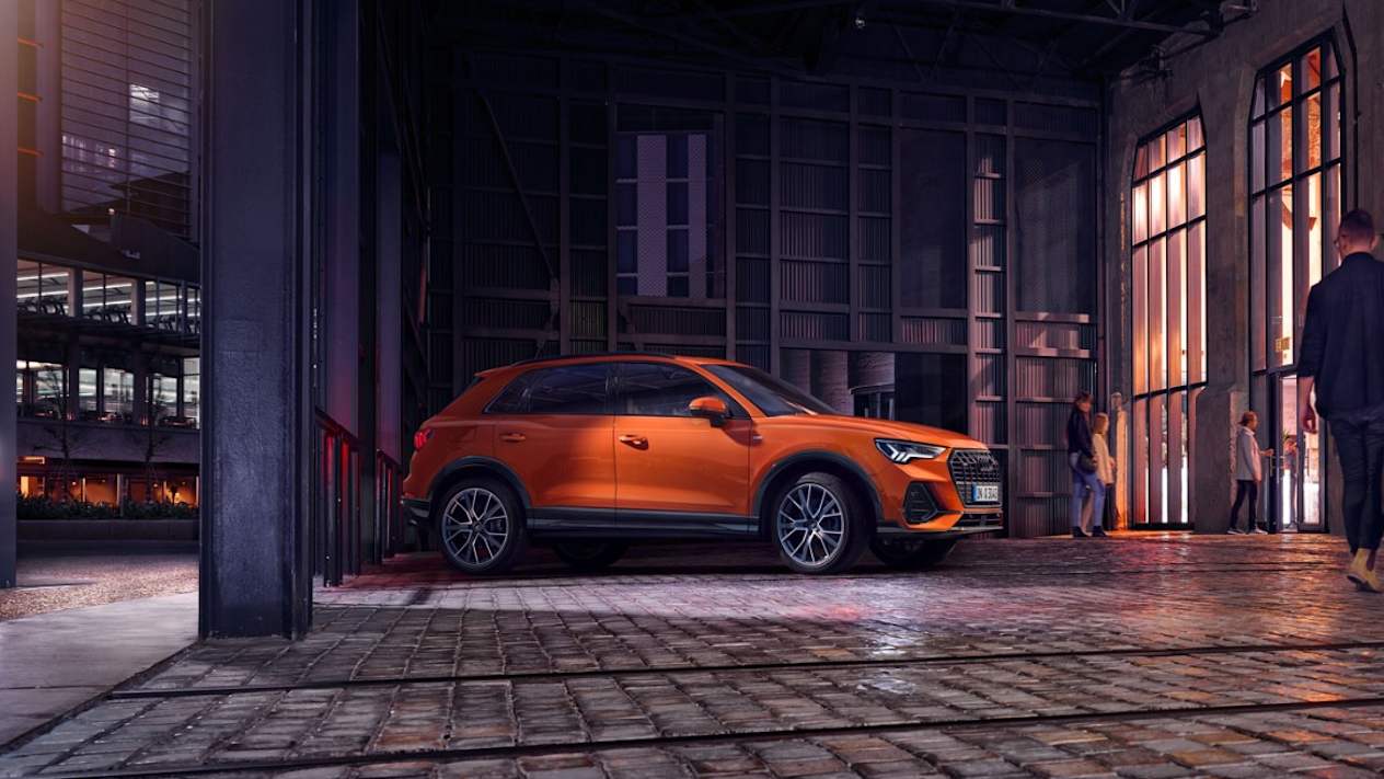 New Audi Q3 in Pulse Orange