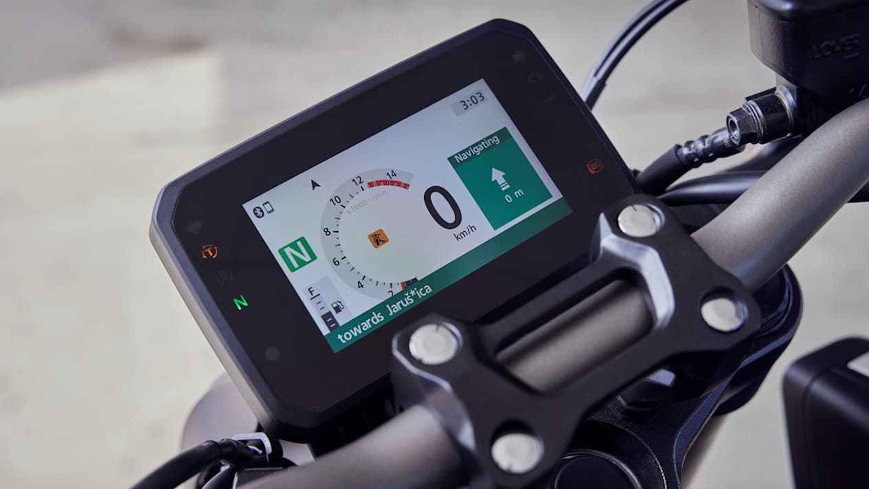 Honda CB650R 2024 : écran tactile compteurs