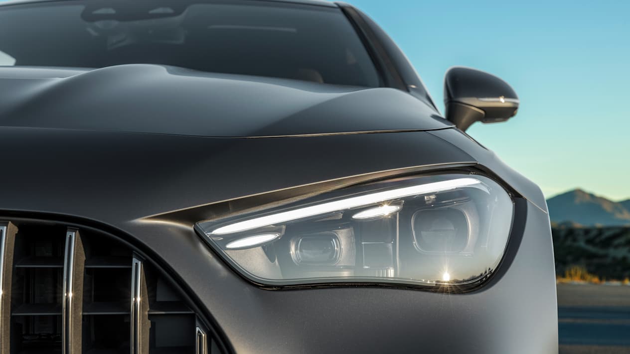 Mercedes CLE 53 AMG 2024 : détail phare