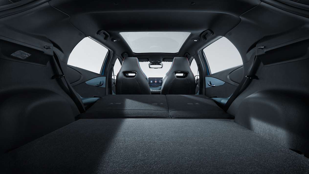 BYD Dolphin : coffre sièges rabattus