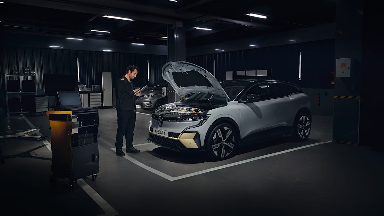 RENAULT ELECTRIC VEHICLE SERVICING
