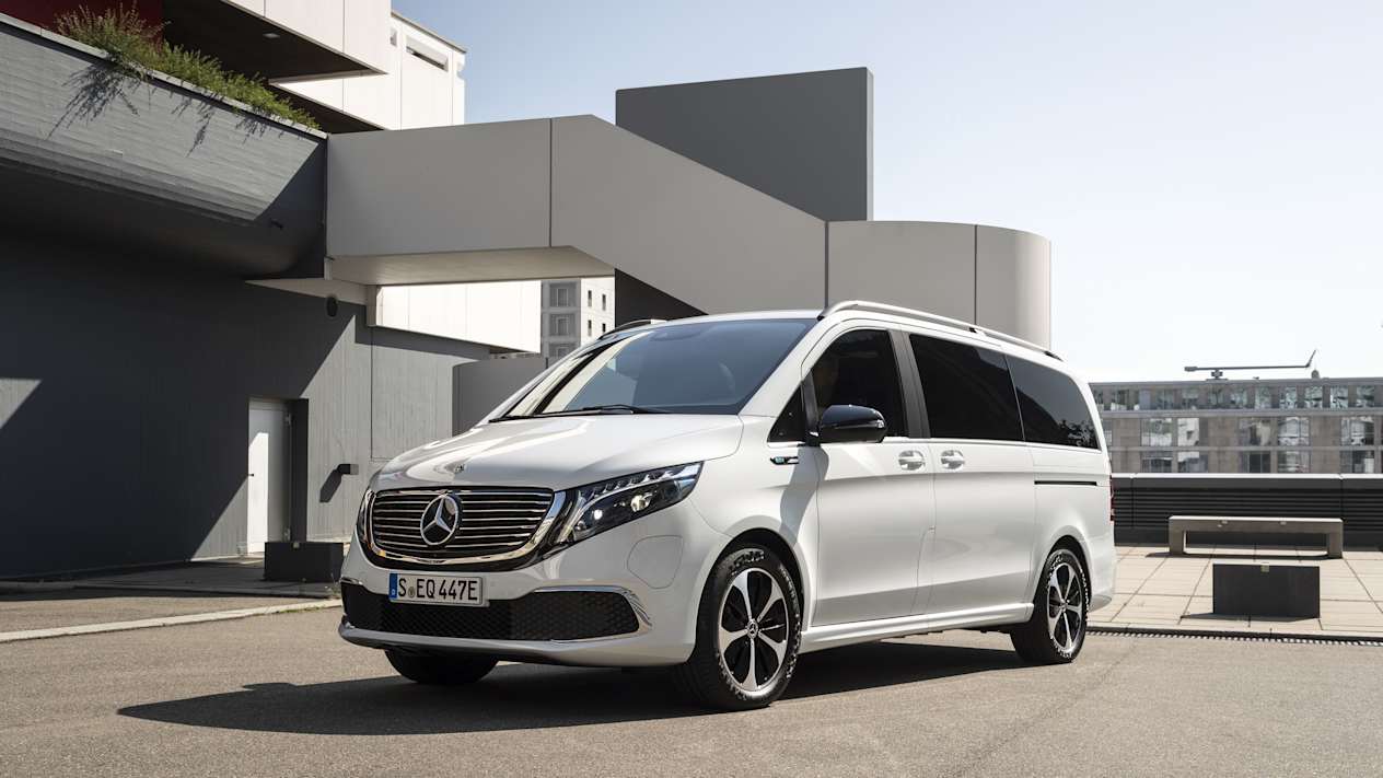 EQV de Mercedes-EQ : Trois quart avant gauche en blanc