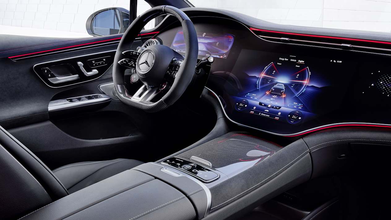 Mercedes-AMG 53 4Matic+ : Habitacle depuis siège passager avec intérieur en alcantara et carbone
