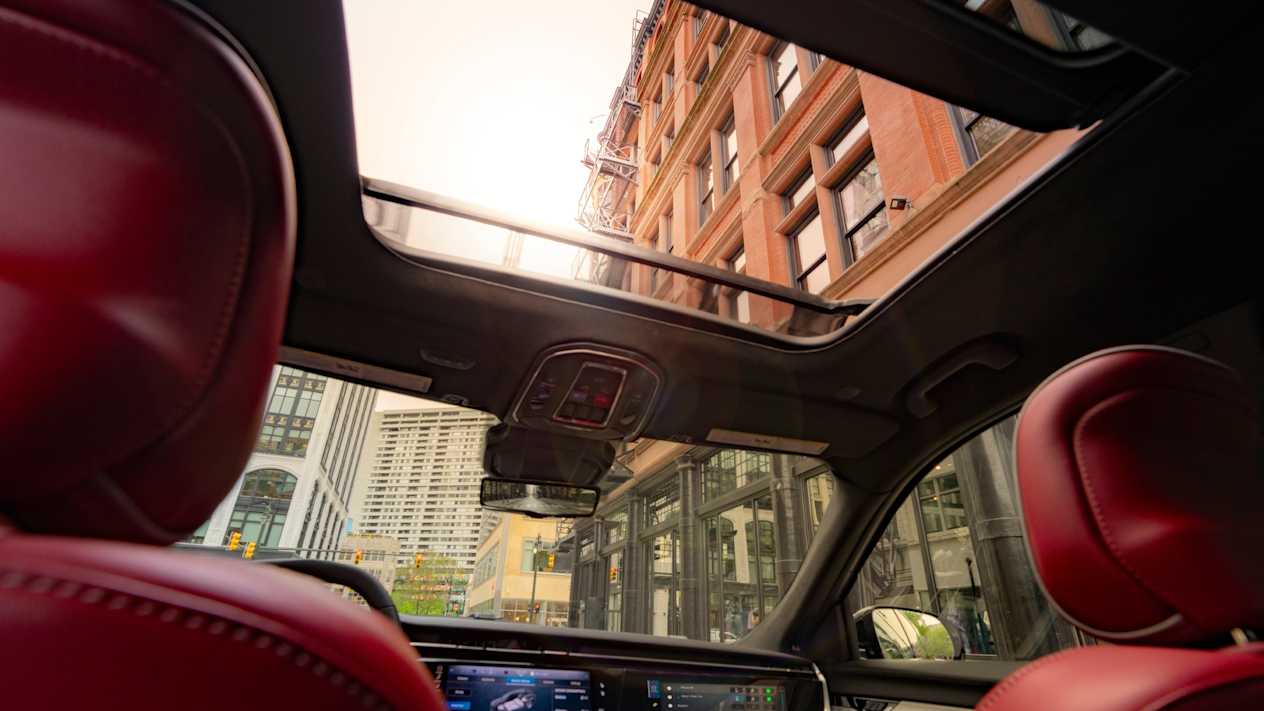 Jeep Wagoneer S toit panoramique