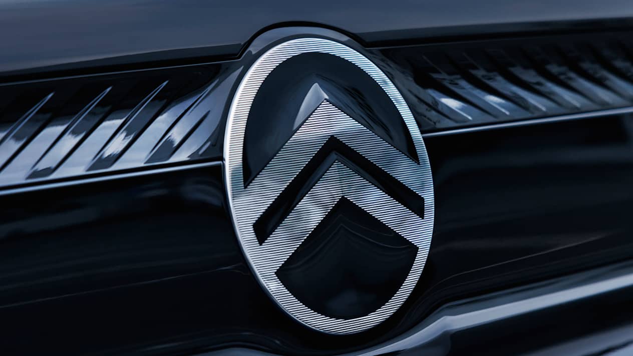 Citroën Spacetourer 2024 : détail logo sur calandre