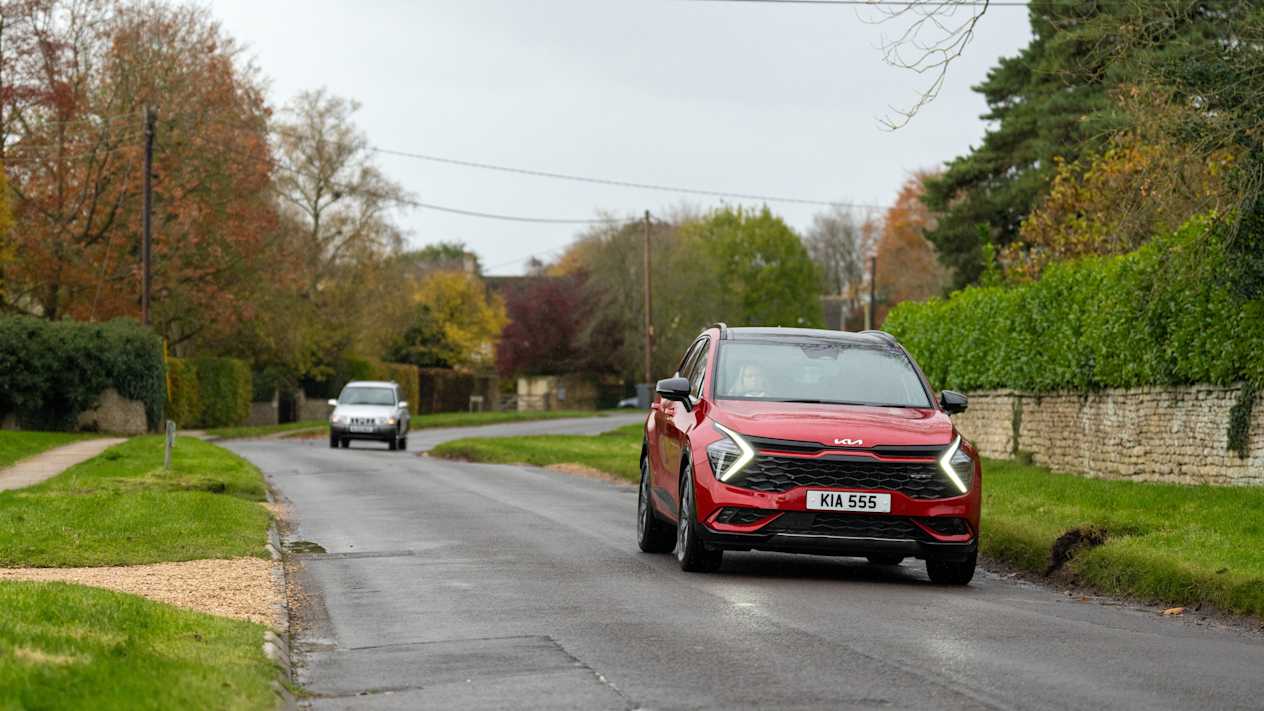 Kia sportage 30 years old