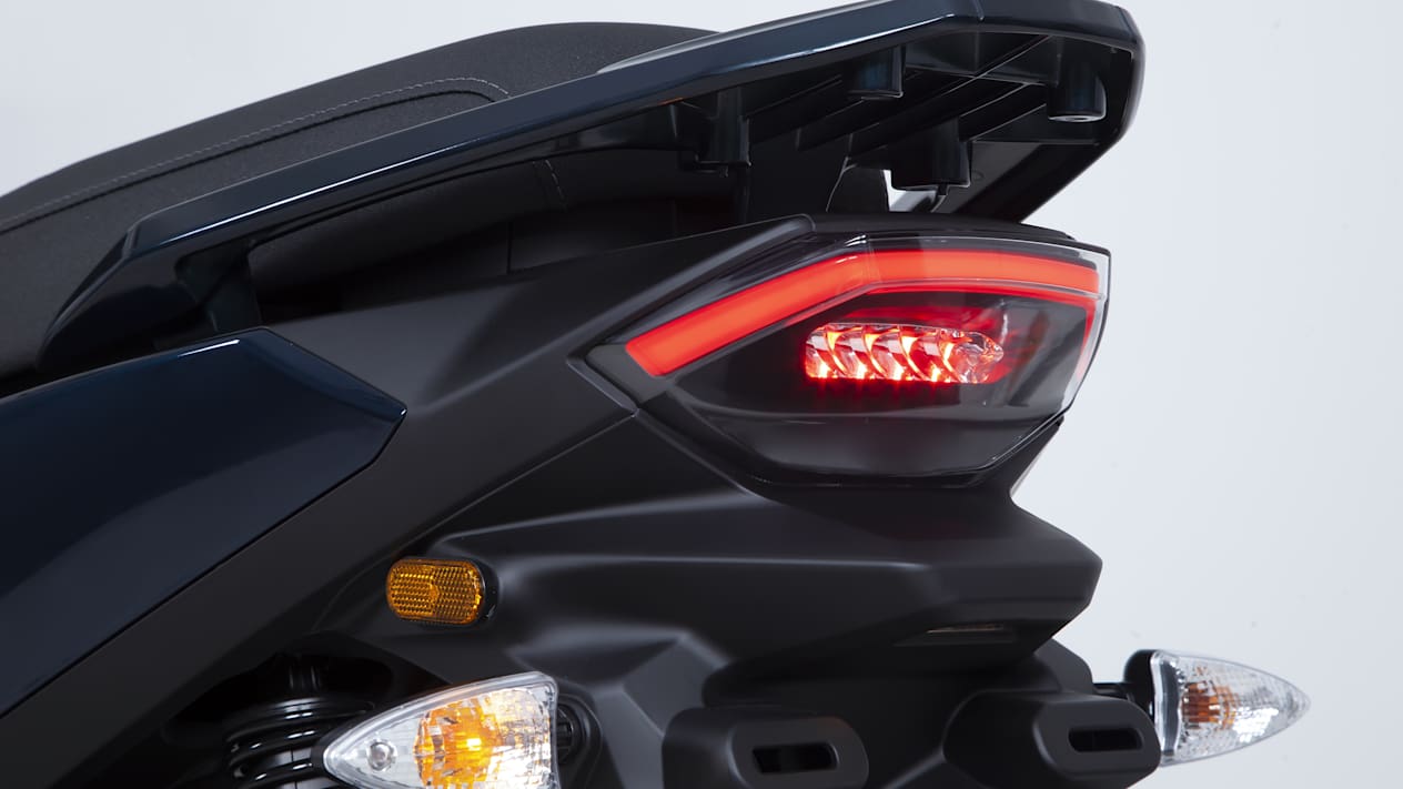 Kymco Sky Town 125 signature lumineuse arriere