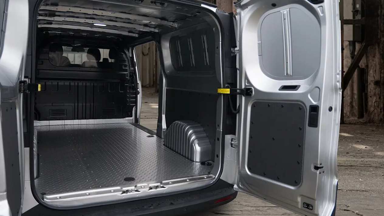 Maxus DELIVER 7 Cargo bay