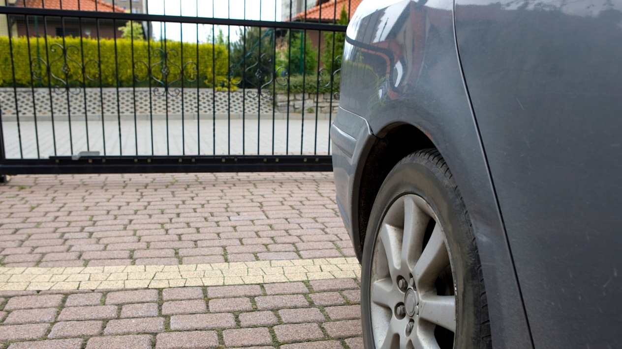 Is_It_Illegal_To_Park_In_Someone_Elses_Driveway_Fourth_Banner