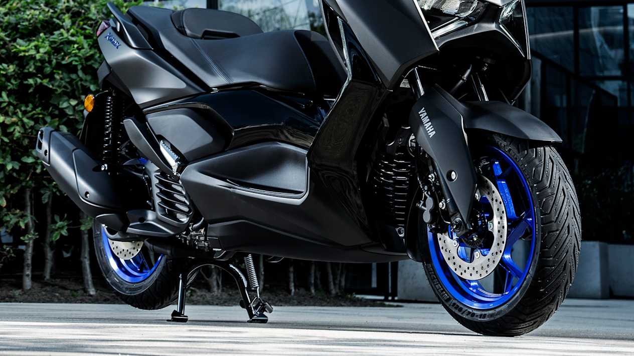 Yamaha XMAX 125 2025 : détail frein avant