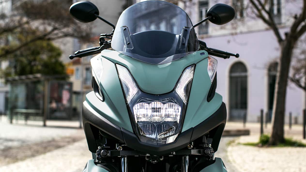 Yamaha Tricity 125 2024 : détail phare avant