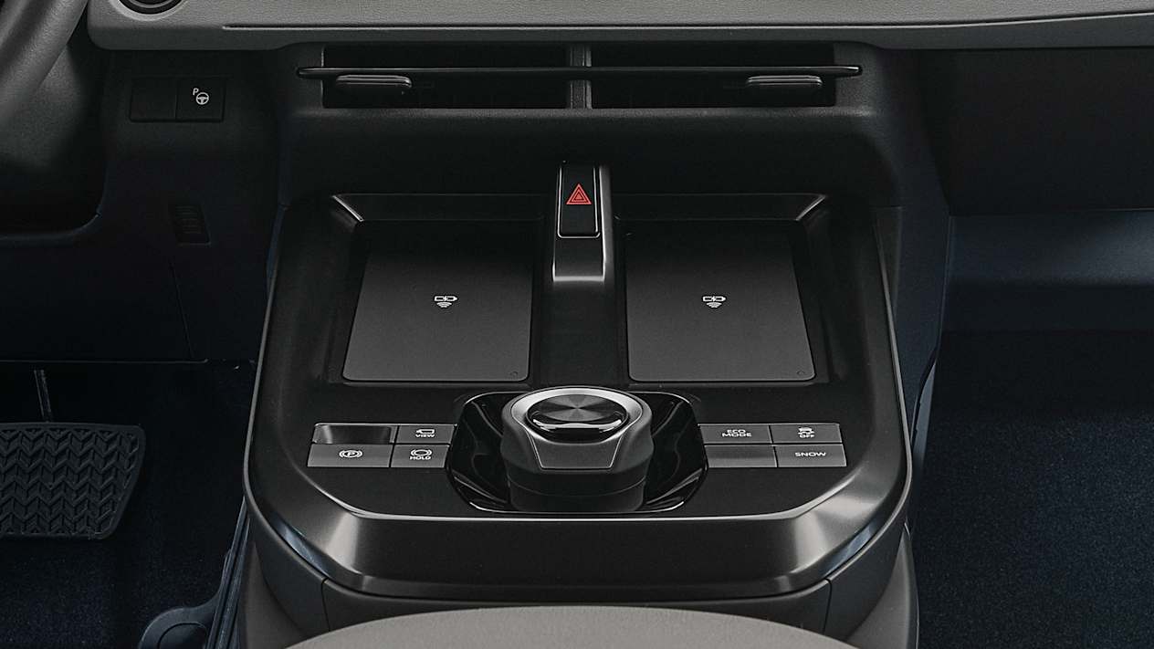 Toyota C-HR+ : chargeurs induction