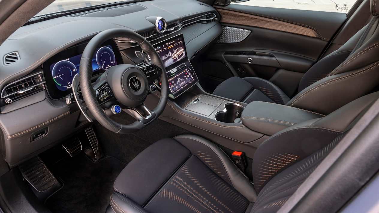 Maserati Grecale interieur avant