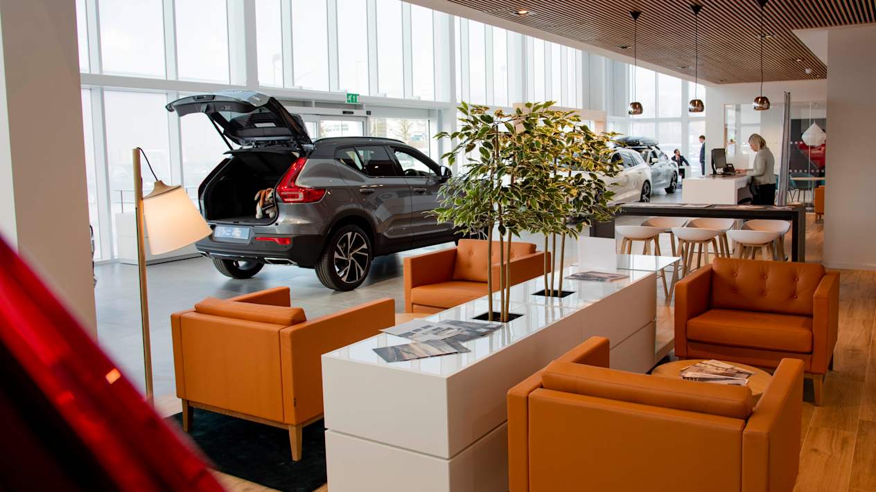 Reading Showroom