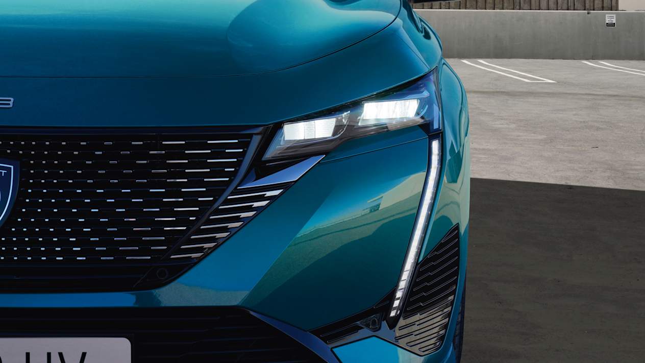Peugeot 308 2024 : détail phare avant
