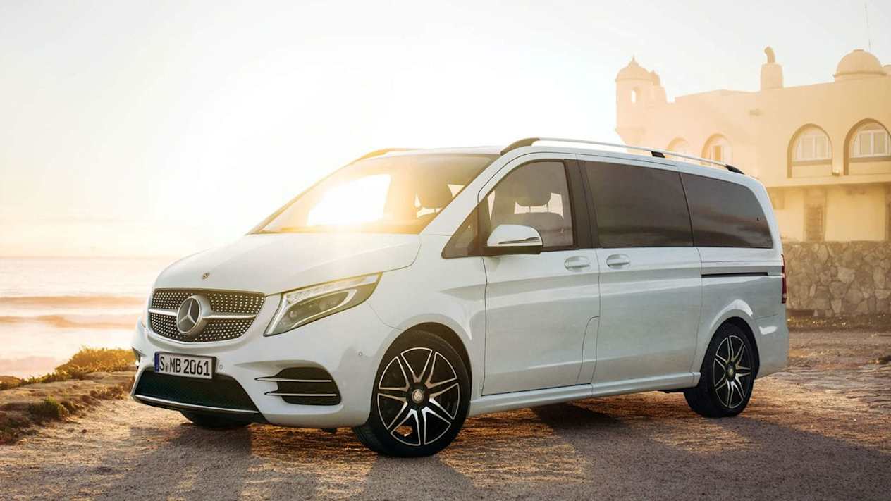 Trois-quart avant du Mercedes Classe V