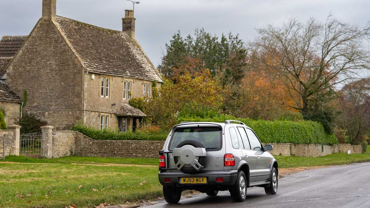 Kia sportage 30 years old
