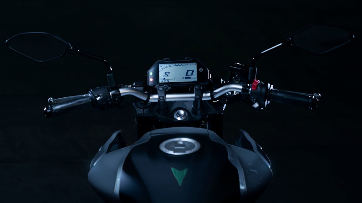 Yamaha MT-03 2023 Cyan Storm : écran compteurs