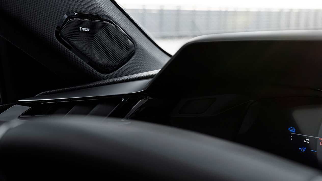 Peugeot 308 2021 : détail enceintes Focal
