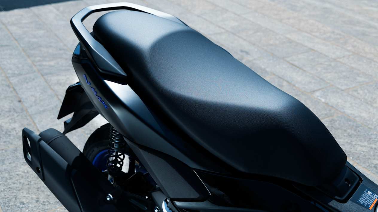 Yamaha NMAX 125 2025 : détail selle