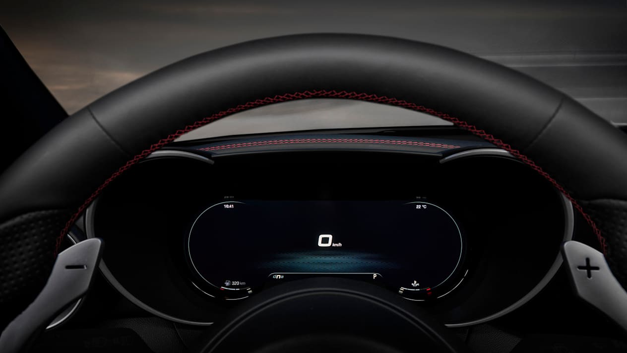 Alfa Romeo Giulia 2022 : Compteurs digitaux affichage relax